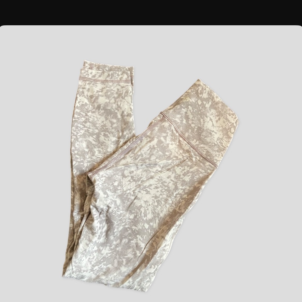 Lululemon wunder under size 4